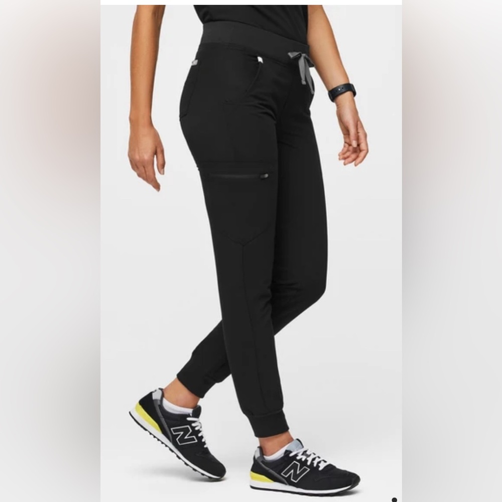 NEW Figs Zamora Jogger Scrub Pants